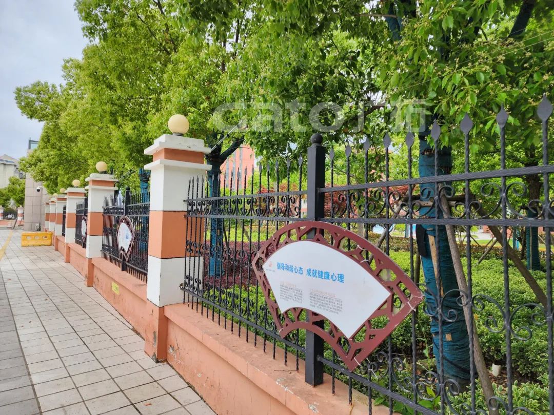 啟東市38所中小學(xué)安防改造項(xiàng)目，廣拓V7常伴校園(圖11)