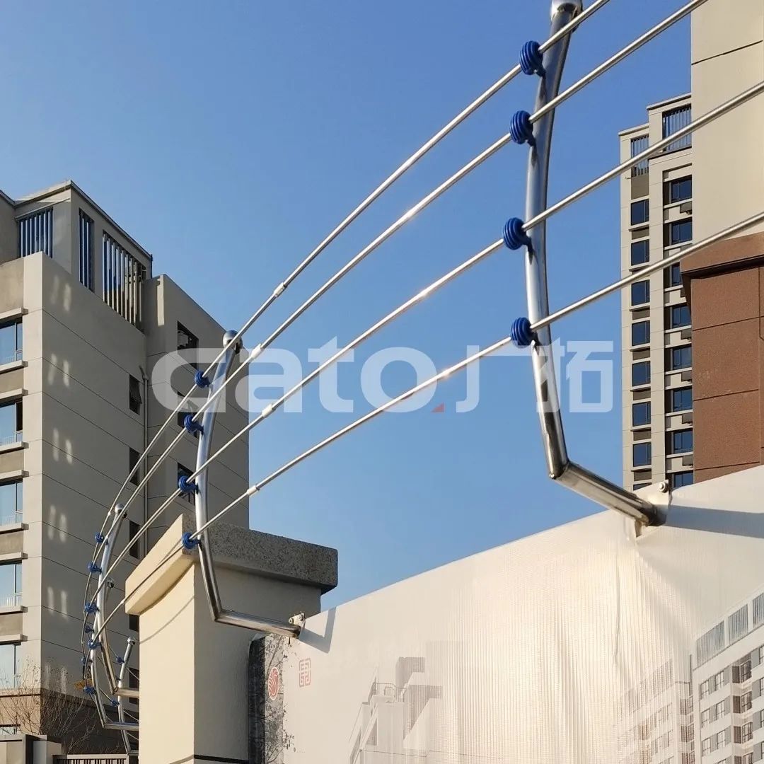 你見(jiàn)過(guò)弧形的不銹鋼電子圍欄嗎？(圖13)