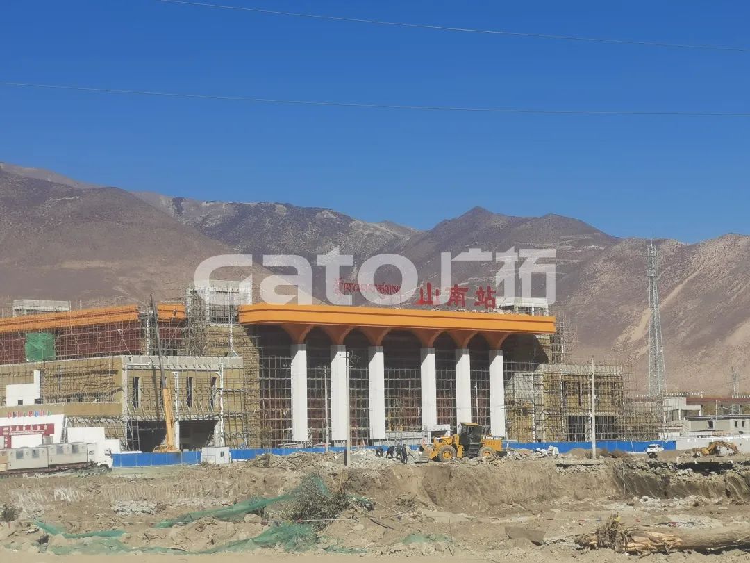 在海拔3700米高原裝電子圍欄是什么體驗？ 打卡西藏第一條電氣化鐵路(圖15)